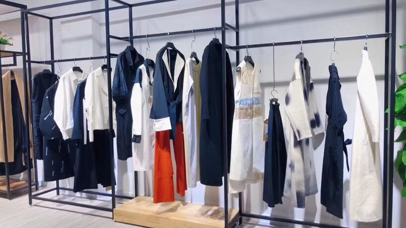 女裝店名大全 十三行服裝批發網中國十大女裝品牌貨源批發