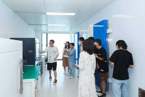 前海5G通信實(shí)驗(yàn)室正式亮相，F(xiàn)ind X3斬獲通信桂冠 揭秘綠廠(chǎng)深厚技術(shù)實(shí)力與前瞻布局